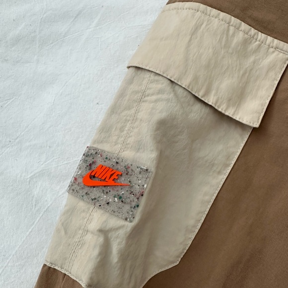 Nike Cargo Pants | Small - Picture 5 of 6